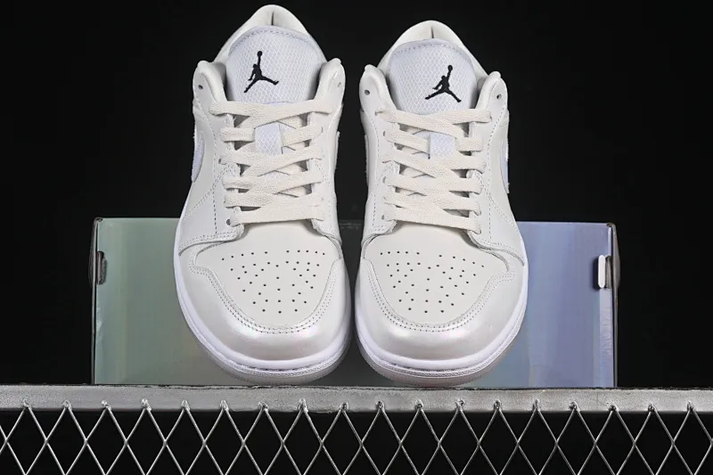All categories Air Jordan Jordan series basketball shoes Air Jordan 1 Low G version pure original Air Jordan 1 Low "Year of the Snake 2025" AJ1 Joe 1 off-white fantasy pearlescent low-top cultural basketball shoes HF4080-001